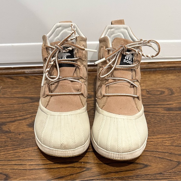 Women's Out N About™ III Classic Boot - Picture 2 of 6